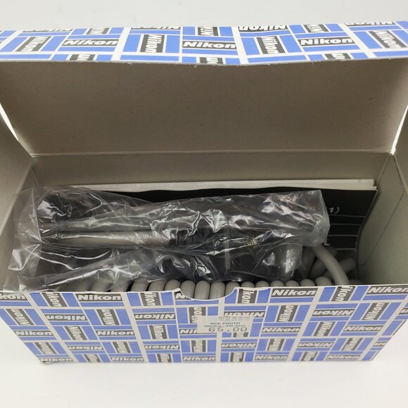 Nikon SC-17 Vintage TTL Remote Cord for SB-15/16-B Flash Manual Box Unused NOS - Picture 11 of 11